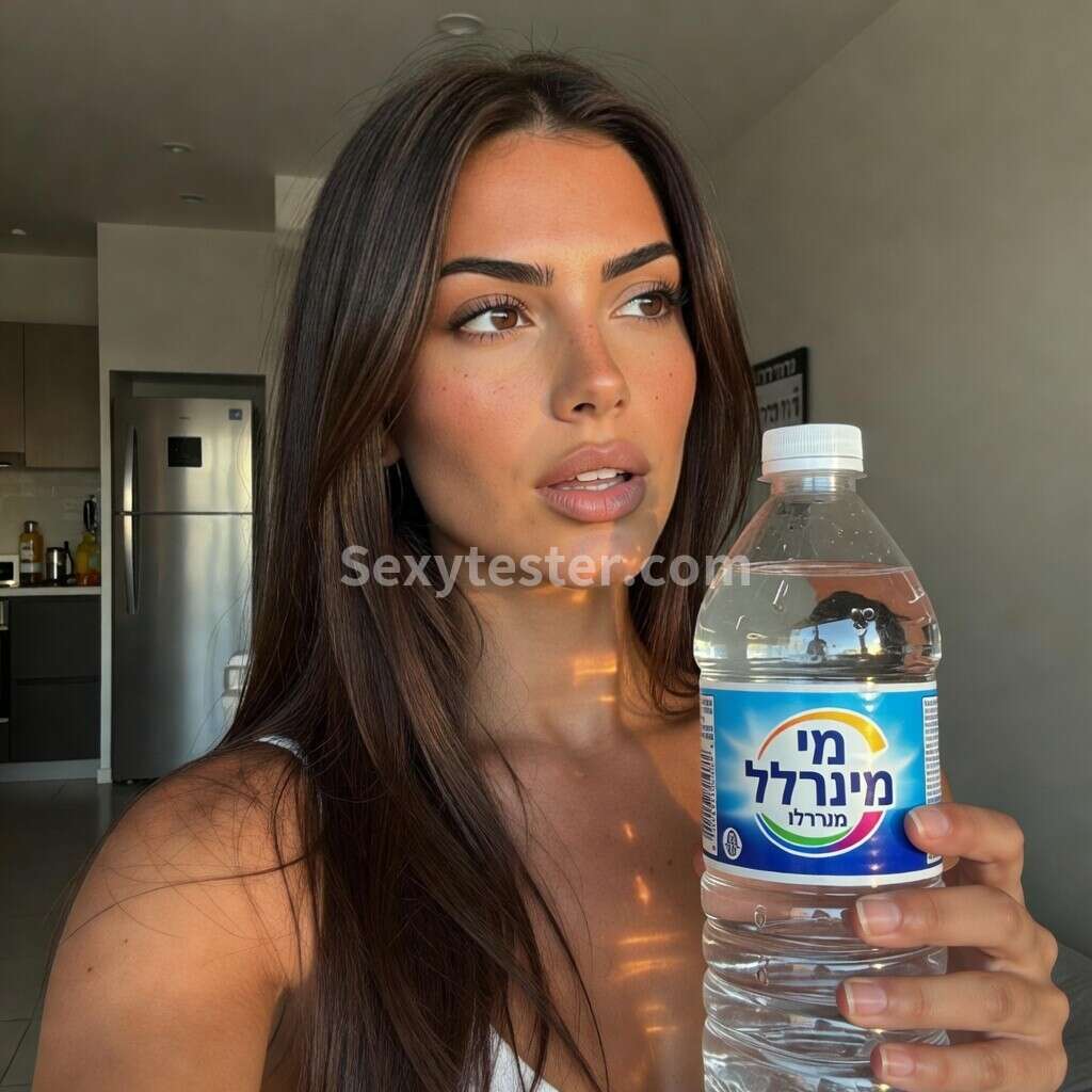 חוויה עוצמתית עם בחורה ישראלית שמגיעה עד אליך ומשדרגת כל ערב